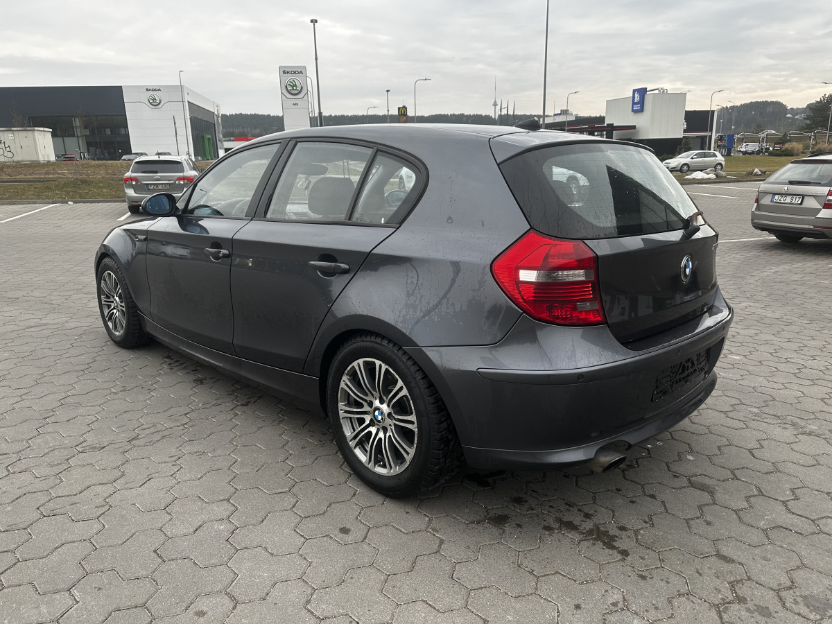 BMW 120