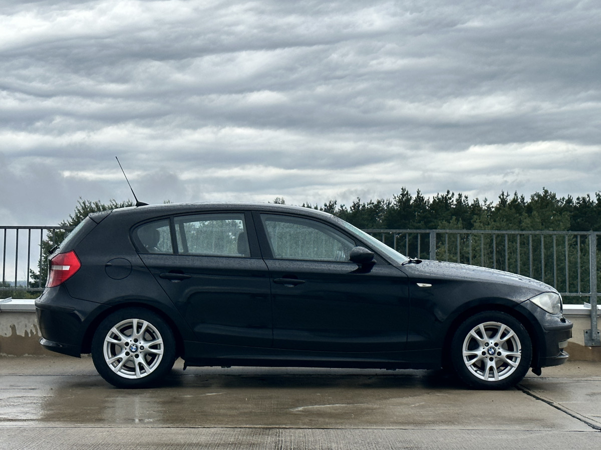 BMW 118