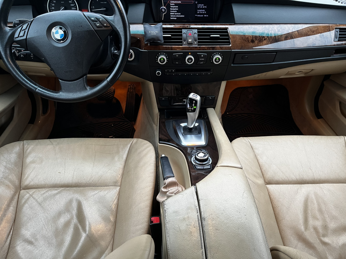 BMW 530