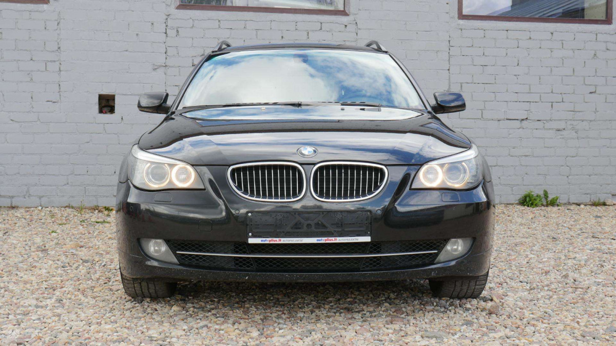 BMW 525