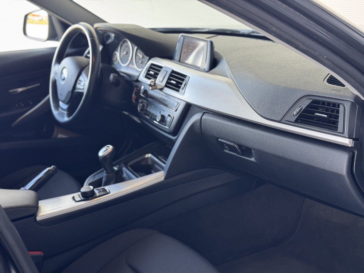 BMW 318d 