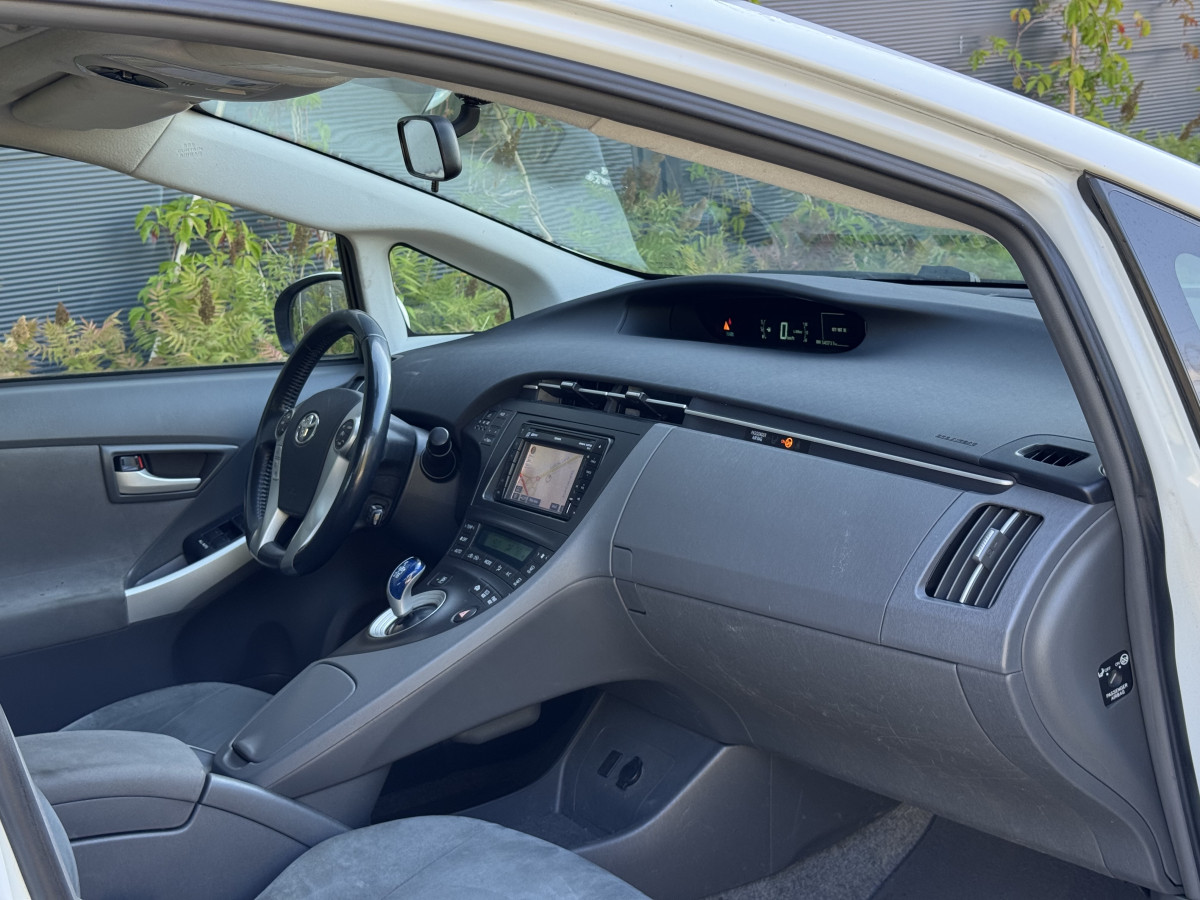 Toyota Prius 3