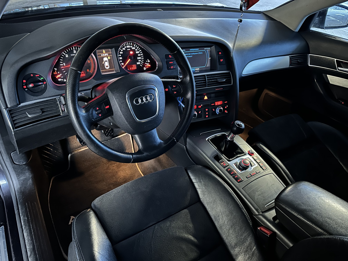 AUDI A6 