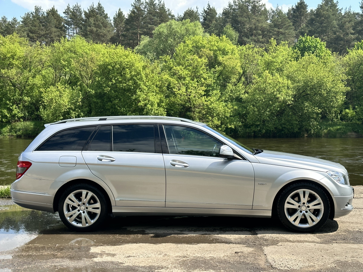 Mercedes-Benz C200