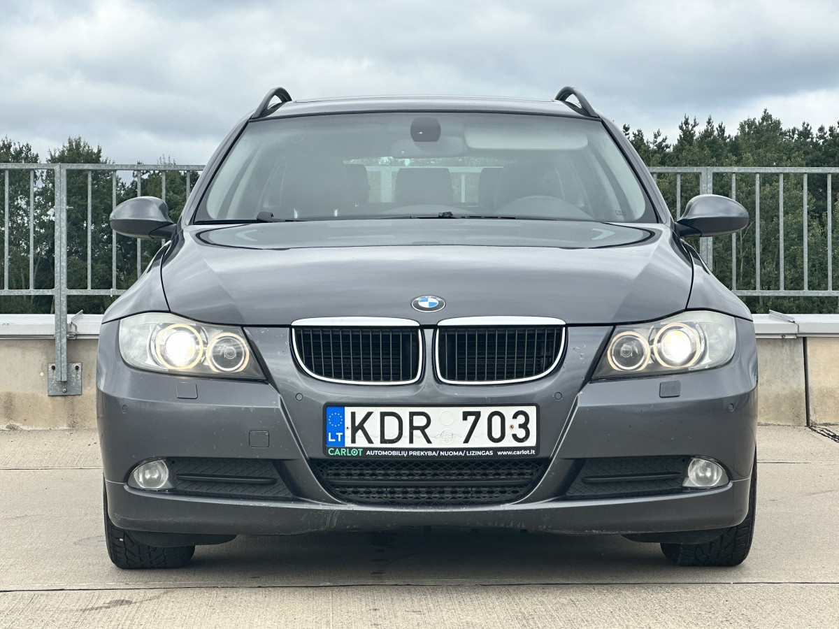 BMW 320
