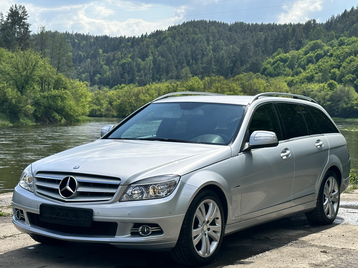 Mercedes-Benz C200