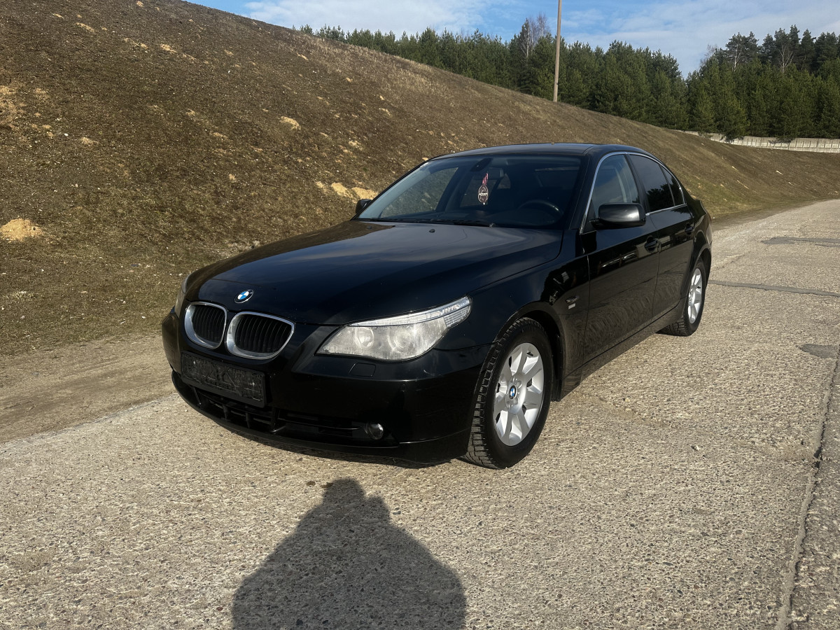 BMW 525