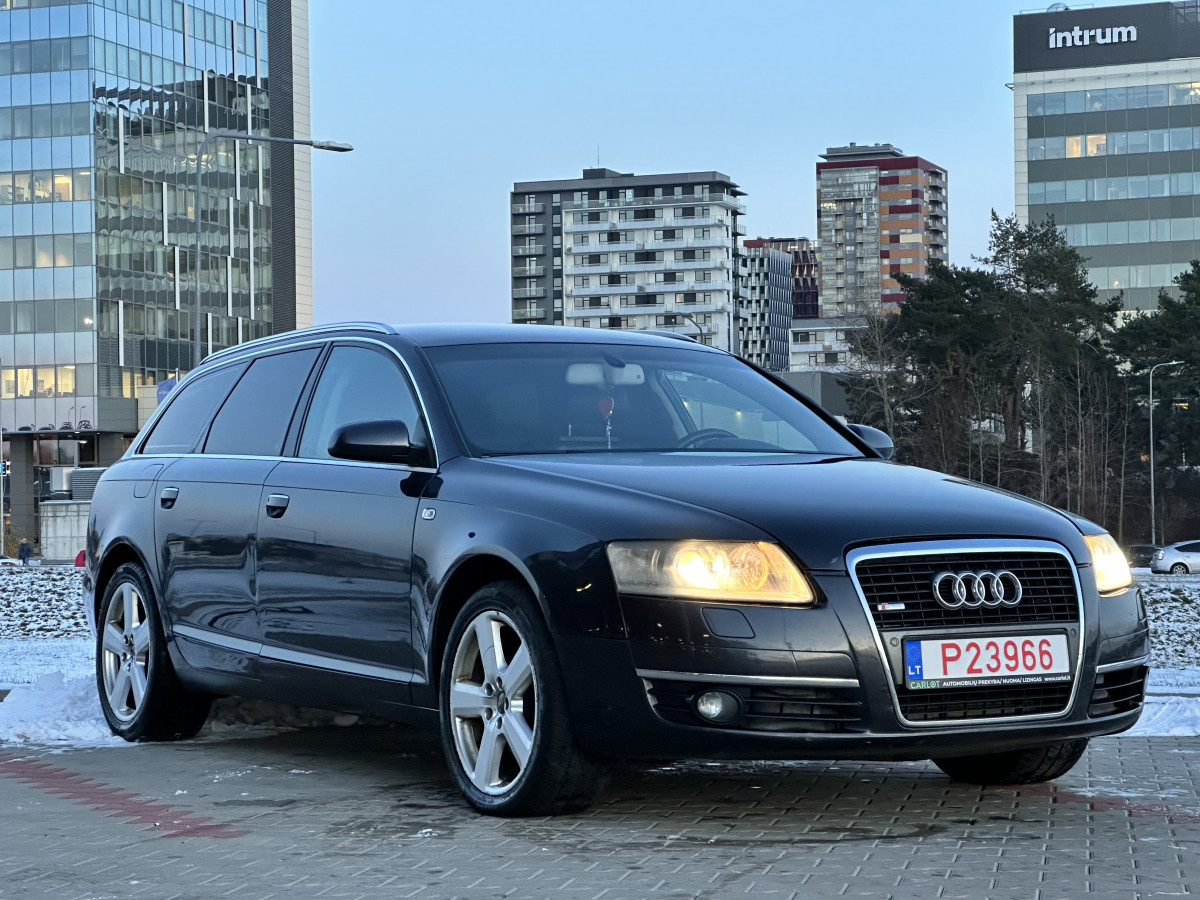 AUDI A6 