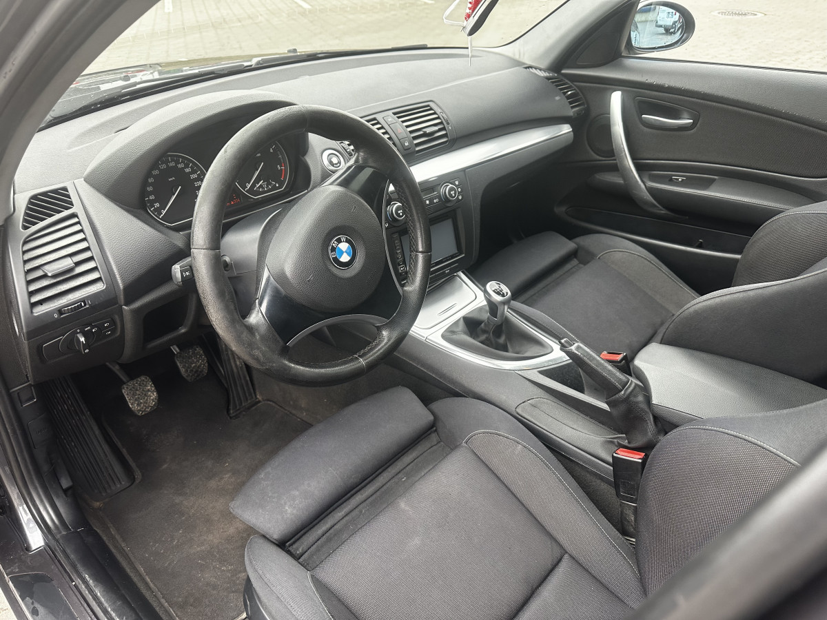 BMW 120