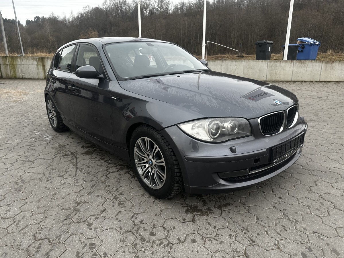 BMW 120