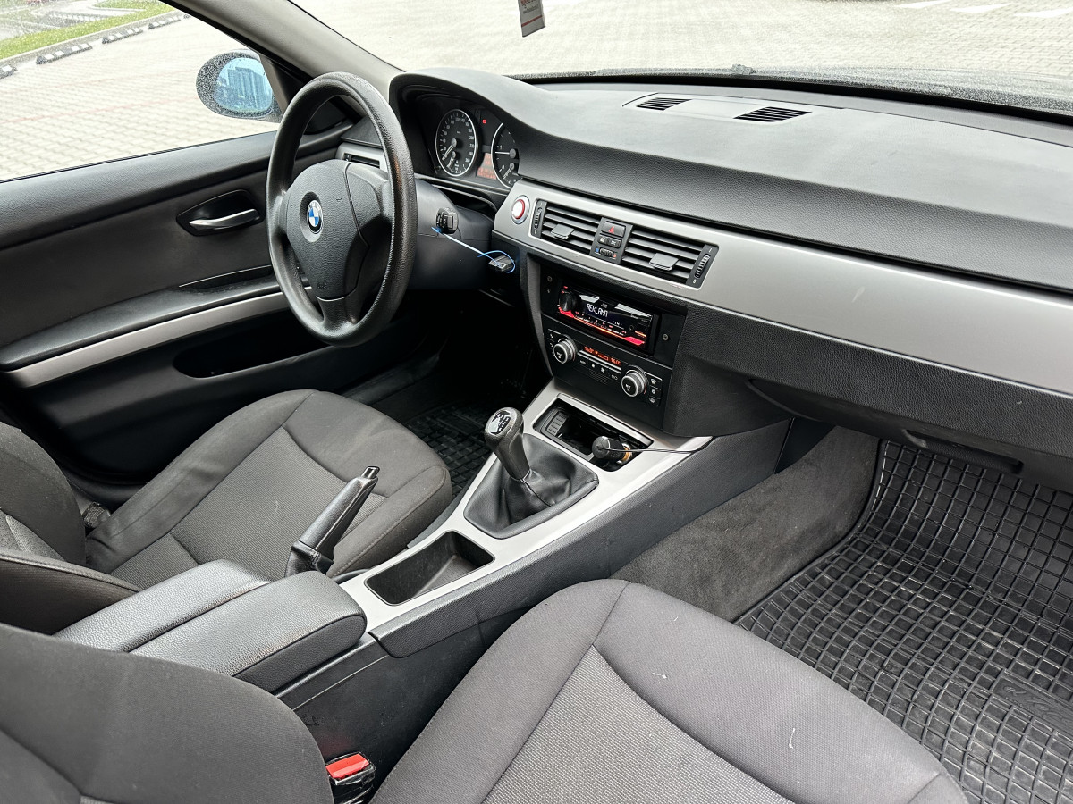 BMW 320