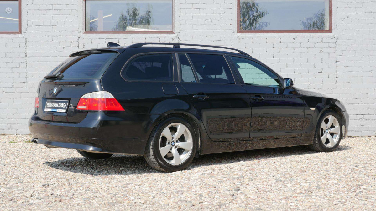 BMW 530