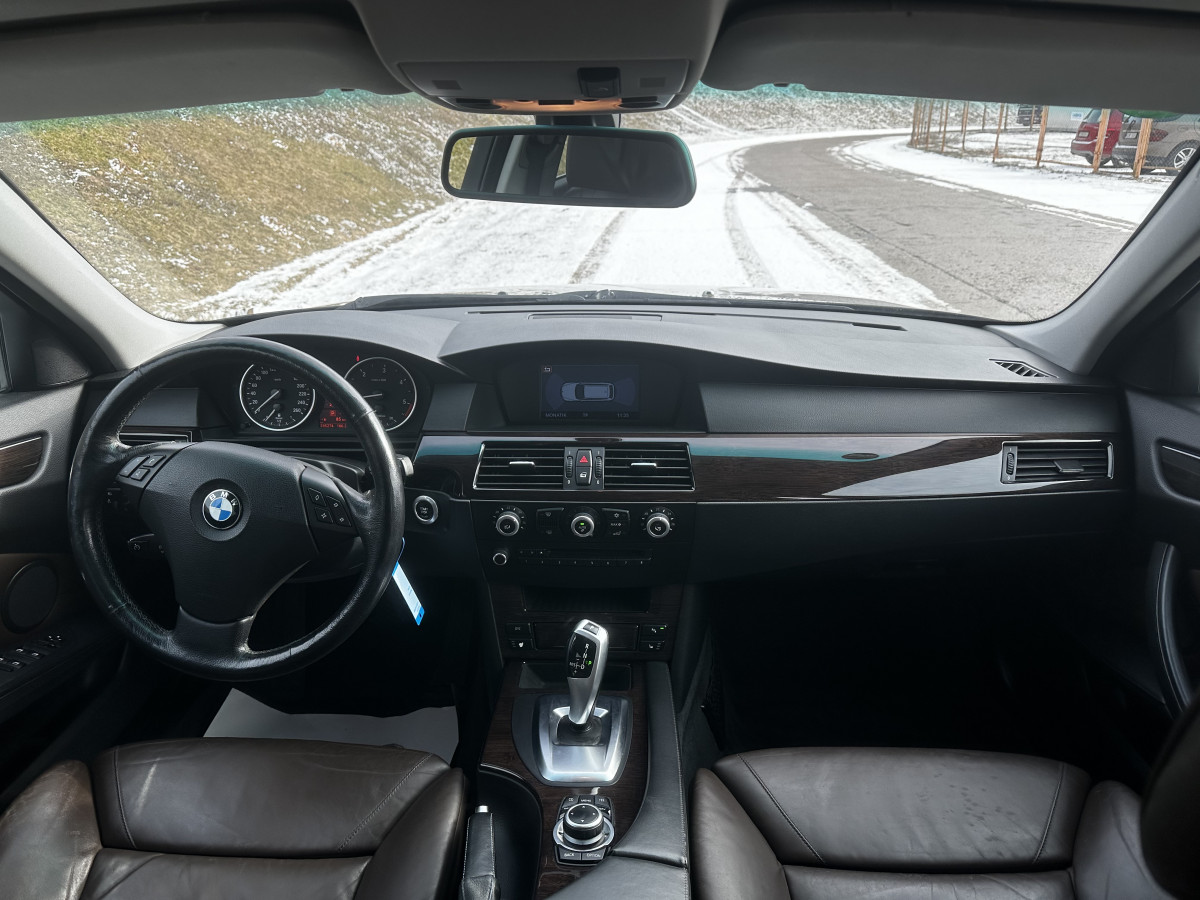 BMW 525