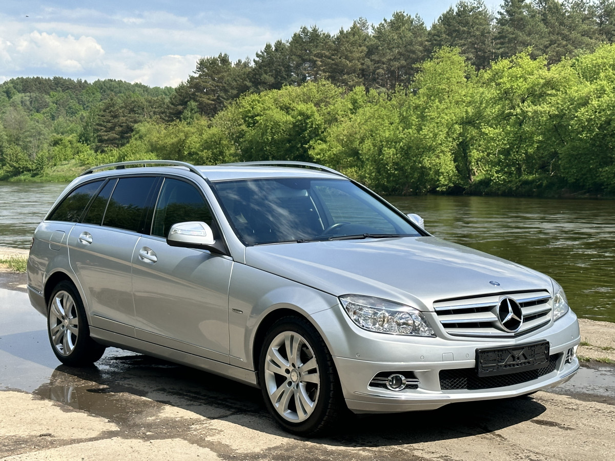 Mercedes-Benz C200