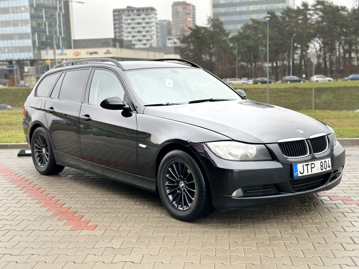 BMW 320