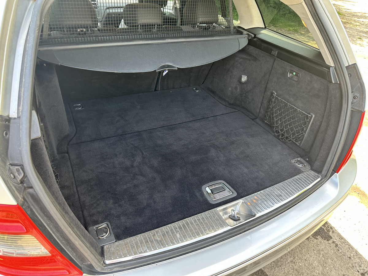 Mercedes-Benz C200