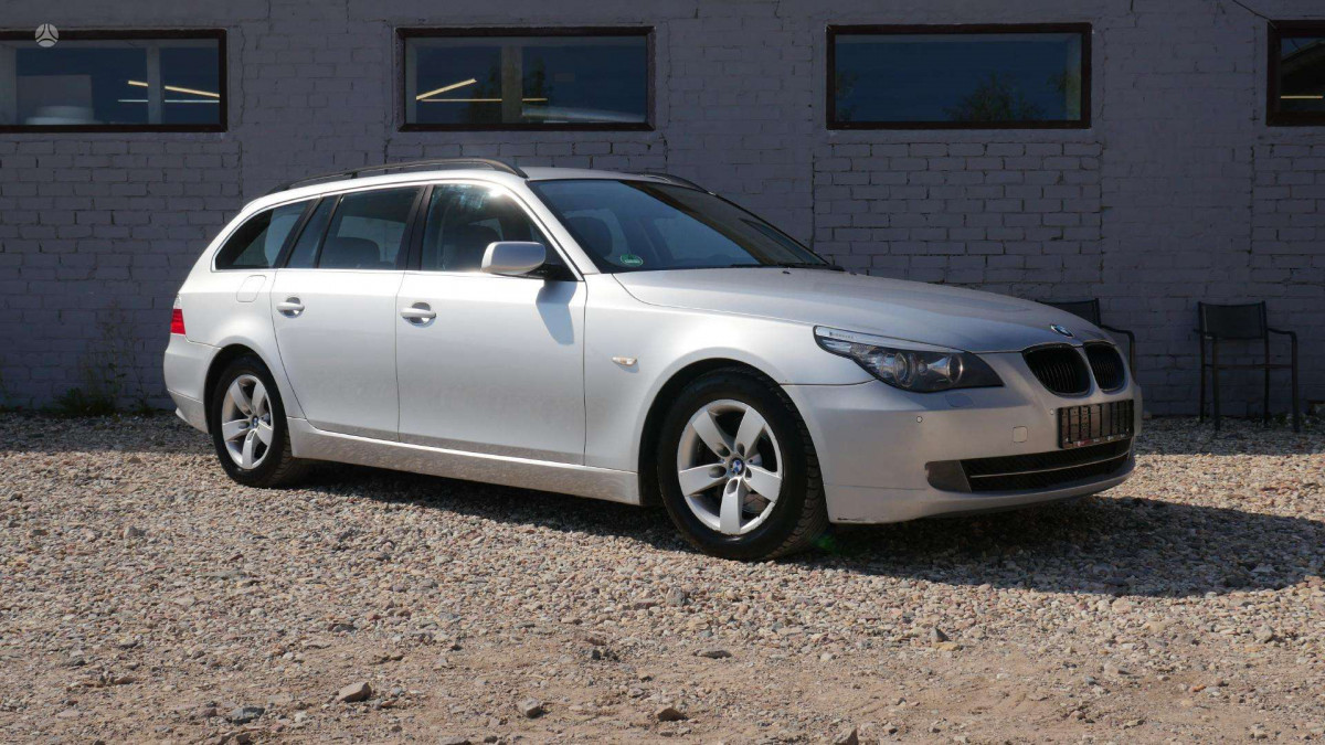 BMW 525