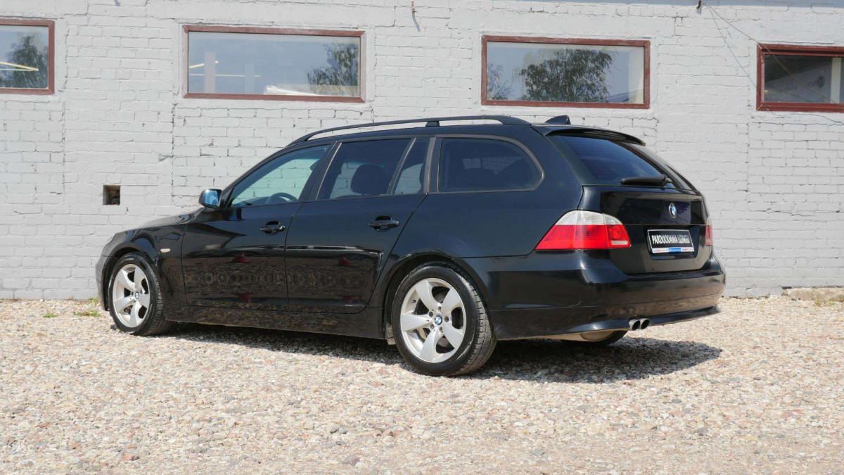BMW 530