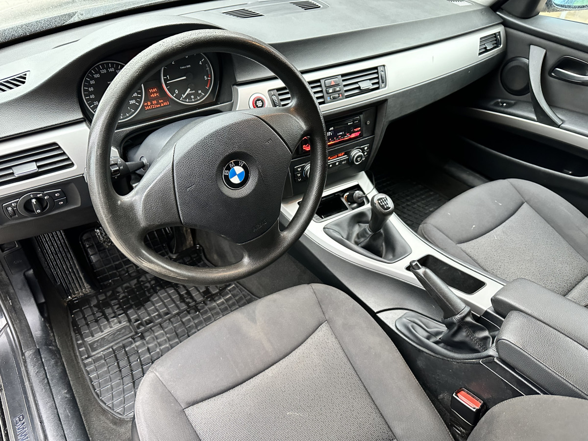 BMW 320