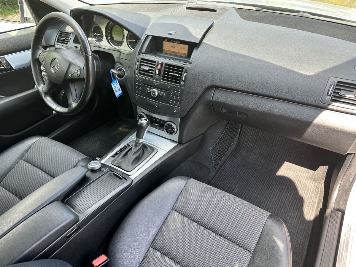 Mercedes-Benz C200