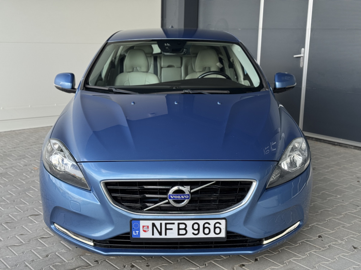 Volvo V40