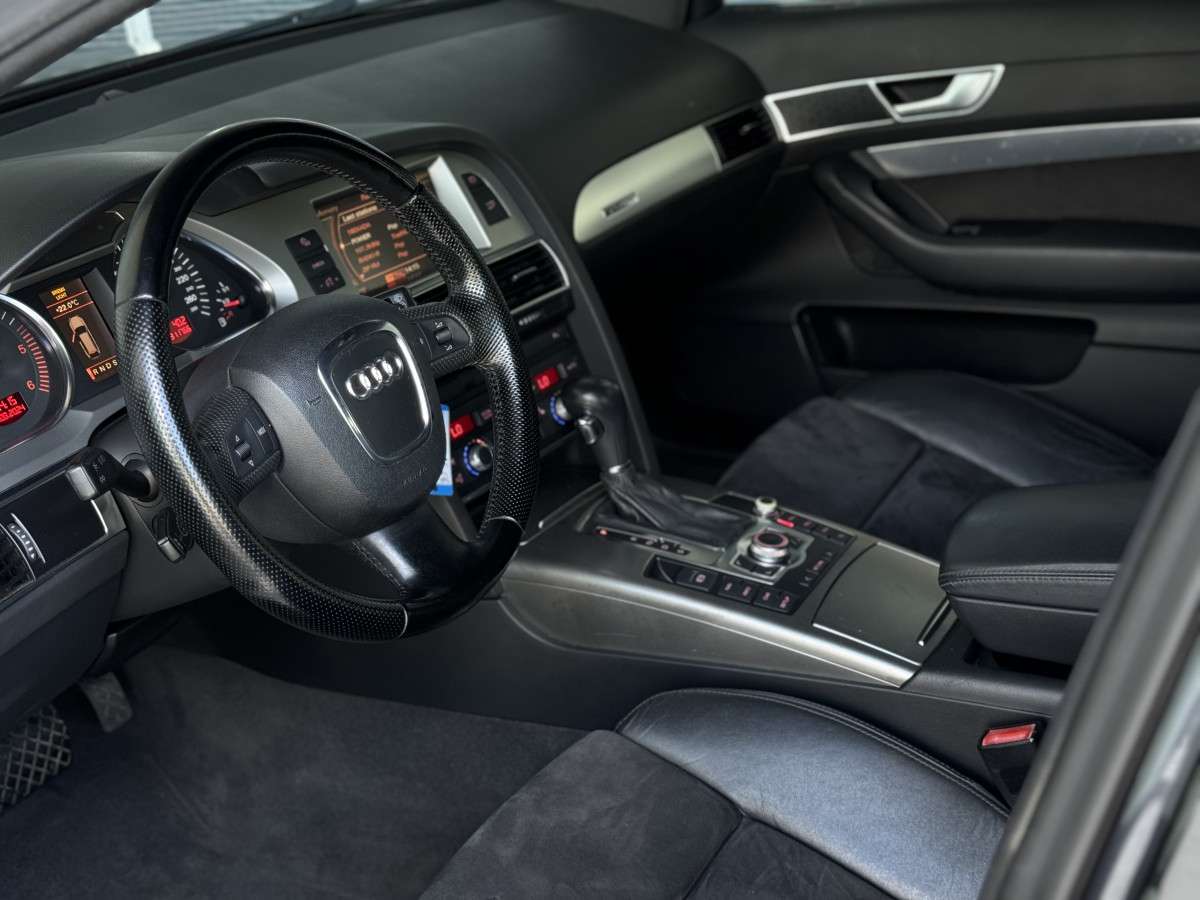 Audi A6 quattro