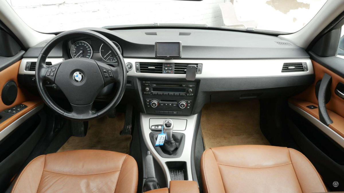 BMW 325