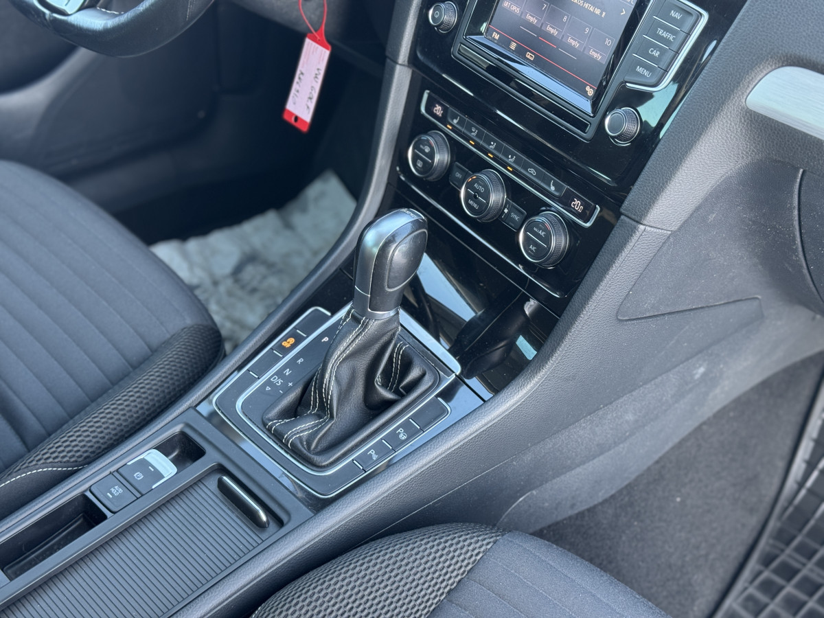 VW GOLF
