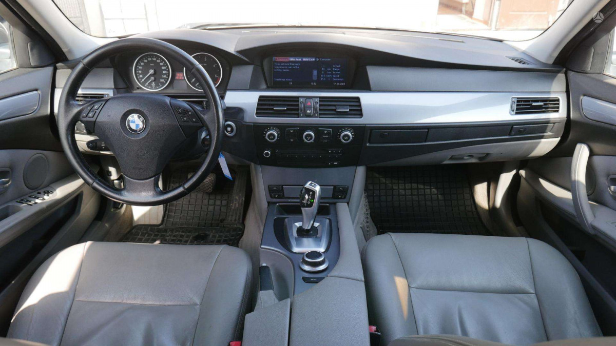 BMW 525