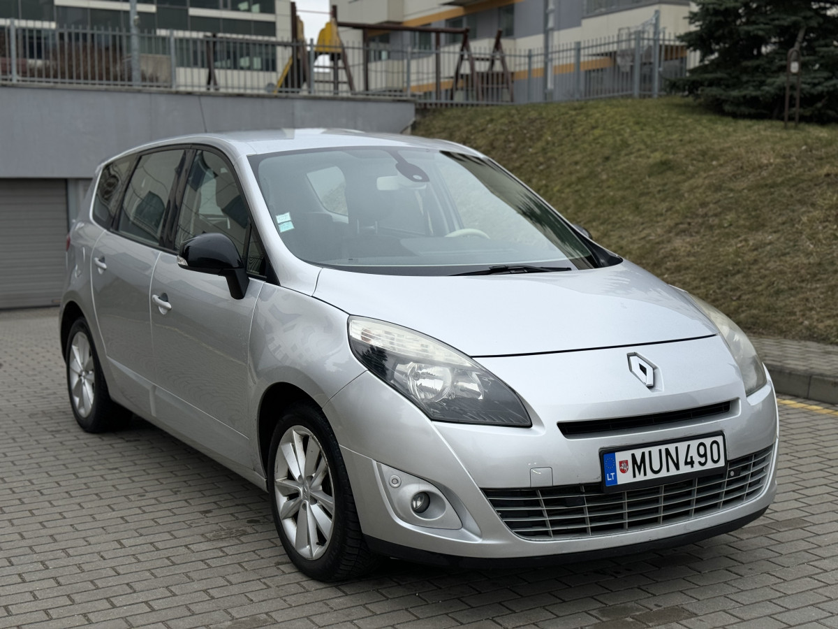 Renault scenic
