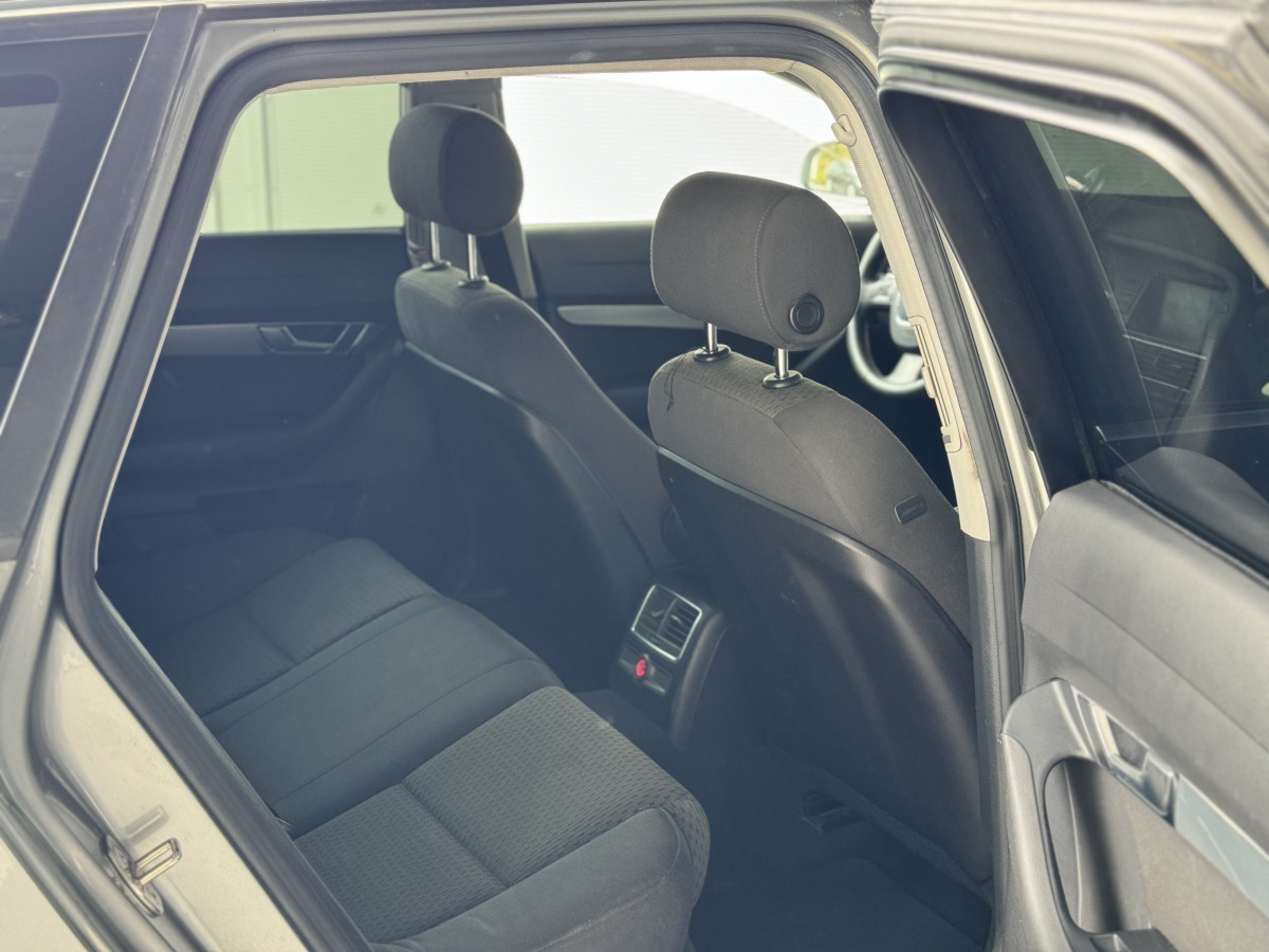 Audi A6 quattro
