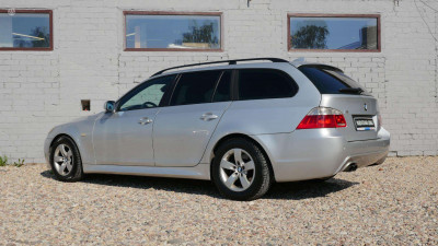 BMW 525