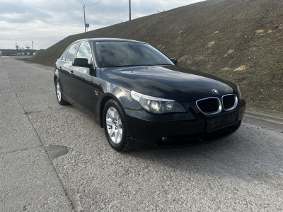 BMW 525
