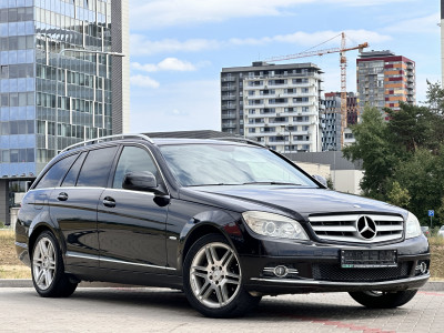 Mercedes-Benz C200