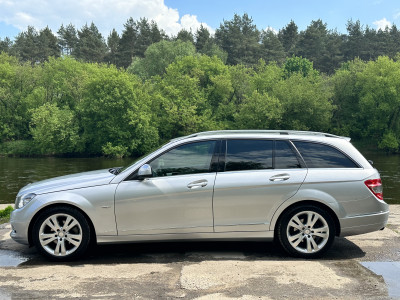 Mercedes-Benz C200