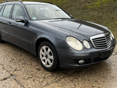 Mercedes-Benz E280