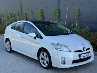 Toyota Prius 3