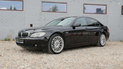 BMW 730