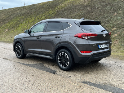 Hyundai Tuscon