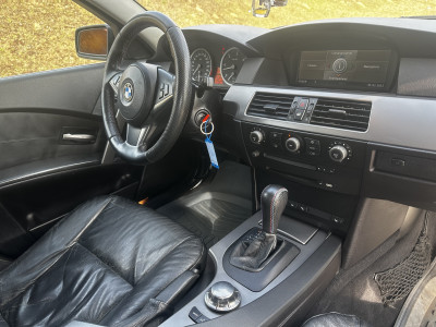 BMW 525