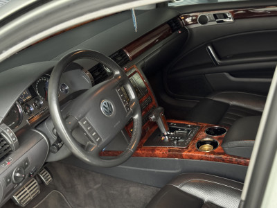 VW PHAETON
