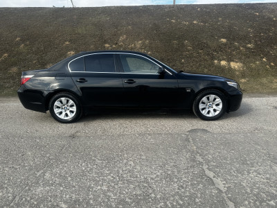 BMW 525